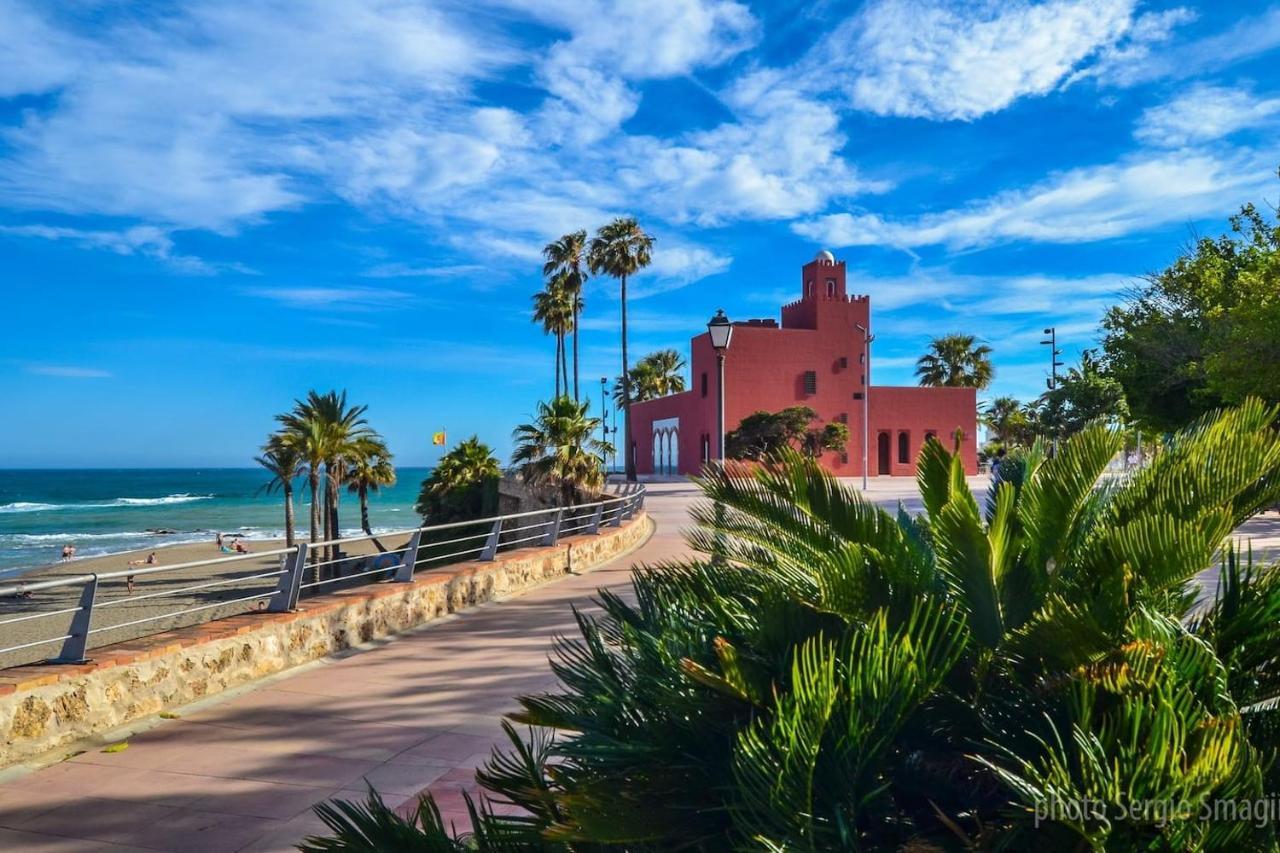 Apartamento Andalucía - A 100 metros de la playa - Piscina - EXCELENTE CONEXIÓN WIFI Benalmádena Exterior foto